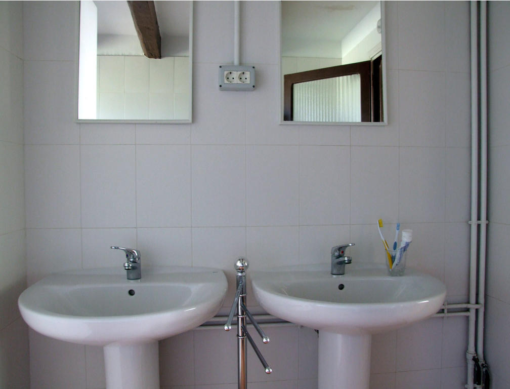 Cal Gras Hotel Avinyo ภายนอก รูปภาพ